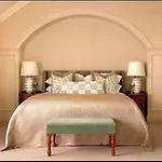 Butler Arms Hotel