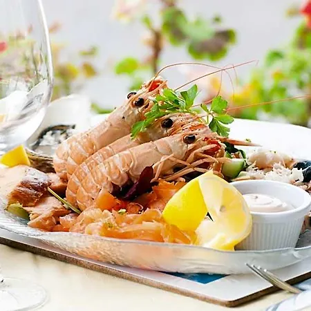 Butler Arms 4* Waterville