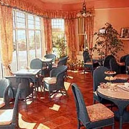 Hotel Butler Arms 4*