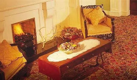 Butler Arms 4* Waterville