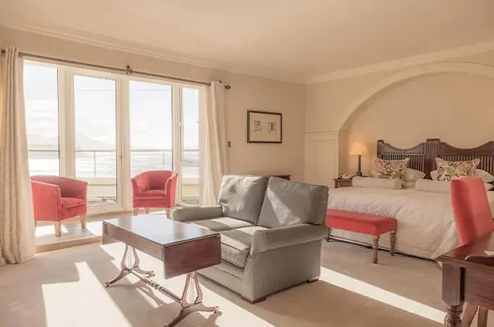 Butler Arms Waterville