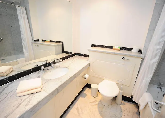 Hotell Butler Arms 4*